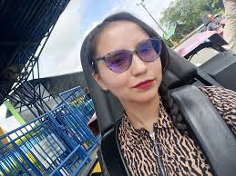 Nicole Bourdon (@nicole_bourdon) • Instagram photos and videos