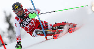 Marcel hirscher, who won the alpine combined at the world championships sunday, is in position to be the first man to win four straight world cup overall titles.credit.doug mills/the new york times. Ski Legende Marcel Hirscher Versteigert Signierten Helm Und Cap