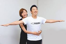Jun 12, 2021 · 請王瞳上節目分享生活大小事。主持人紅毛一開場就爆料當他還沒進入演藝圈時，就跟王瞳有共同朋友一起餐敘過，當時剛好他跟王瞳兩人的家住. è‰¾æˆ8å¹´æƒ…é€†è½‰æ„›çŽ‹çž³åˆ°åº• ä¸­æ™‚æ–°èžç¶² Line Today