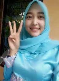 Nama lengkapnya adalah fatimah binti muhammad bin abdullah bin abu muthalib. Siti Fatimah Az Zahra Home Facebook