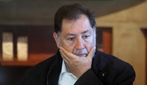 Sin embargo, el malestar persisitió y el resultado de la tercera prueba fue positivo. Fernandez Norona Desata Memes En Redes Sociales Por Subir Foto En Toalla Sociedad W Radio Mexico