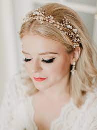 There is no denying that this hairstyle is best suited with long hair but worry not, short hair girls can also sport this half hair updo with élan! 29 Wedding Hairstyles For Short Hair