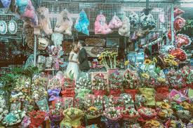 On monday morning, january 6, jo koy was spotted in farmers market in cubao. Look Couple S Amazing Prenup Photos Taken In Cubao Kasal Com The Essential Philippine Wedding Planning Guide