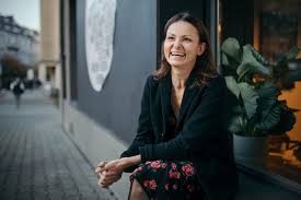 Informace ke komerčnímu focení a natáčení na letišti (např. Klara Meliskova Jsem Velmi Naruzivy Navstevnik Kina Idnes Cz