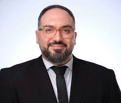 Meet our founder, Mtre. Alex Abdallah, Notary. Alex is a proactive notary  and he built Notarium