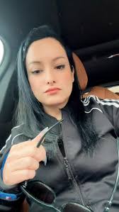 Ok, she wins the internet…. And she doesn't do subtle 😜. Thank you for the  howls of laughter.