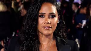 Alex Scott pleads with fans for help following wardrobe mishap