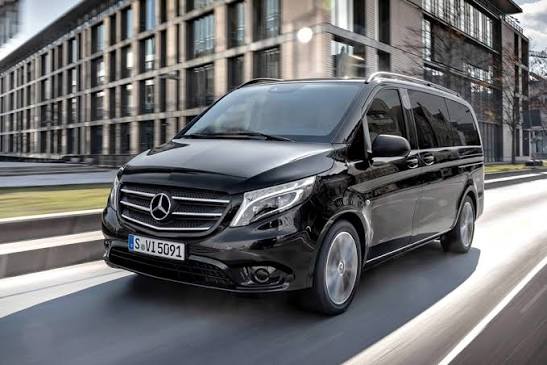 Mercedes-Benz賓士9人座商務車