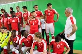 Aktuelle hintergrundinformationen und wissenswertes rund um das thema schweizer nationalmannschaft. Schweizer Nationalmannschaft 12 Nationen Ein Team Swi Swissinfo Ch