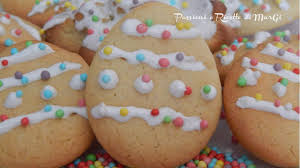 Buonissimi è poco le scarcelle morbide sono dei biscotti tipici pugliesi per la pasqua, buoni da mangiare a colazione, ottime anche dopo cena, sono sparite subito, si sciolgono in bocca e lo zucchero sopra è perfetto. Dolci Pasquali Scarcelle Pugliesi Youtube