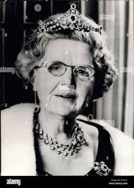 Contro la monarchia immagini e fotografie stock ad alta risoluzione