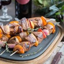 Brochettes De Magret De Canard Peches Et Abricots Recette Magret De Canard Recette Brochette Brochette