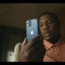 The iphone 12 and iphone 12 mini have some differences, as we'll get to. The Iphone 12 Mini Seems Like The Small Iphone I Ve Been Waiting For The Verge
