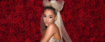 As a woman fully embracing her recently single status, breakup anthem and all. Ariana Grande Got A Shoulder Length Haircut Teen Vogue