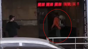 近期本土疫情升溫，出現宜蘭不明感染源的群聚案，新北也有確診個案，今（11）日流行疫情指揮中心宣布，將防疫層級至二級，停辦室外 500 人以上，室內 100 人以上之集會活動。《nownews今日新聞》特別整理全台各縣市活動異動資訊一覽表。 J4r79qigf5lgwm