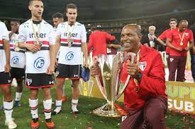 São paulo 1×0 palmeiras, 119.113, 17 de junho de 1979 (112.016 pagantes) são paulo 1×0 palmeiras, 115.435, 27 de junho de 1971 (103.887 pagantes) são paulo 2×1 palmeiras, 114.000, 20 de dezembro de 1992 (110.887 pagantes) Em Ano Vitorioso Tecnico Do Sao Paulo Comemora Mais Um Titulo Da Base Confederacao Brasileira De Futebol