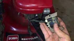 Toro lawn mower recycler 6.5 hp self propelled spark plug size. Toro 6 5 Hp Lawnmower No Start Issue Free And Simple Fix Youtube
