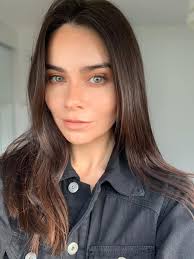 A little under two years since I took a new profile pic! It was time ✨