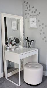 Make Up Room Is A Representation Of Your Personality This Article Will Certainly Assist Your Makeup In 2020 Diy Makeup Vanity Table Bedroom Vanity Room Ideas Bedroom