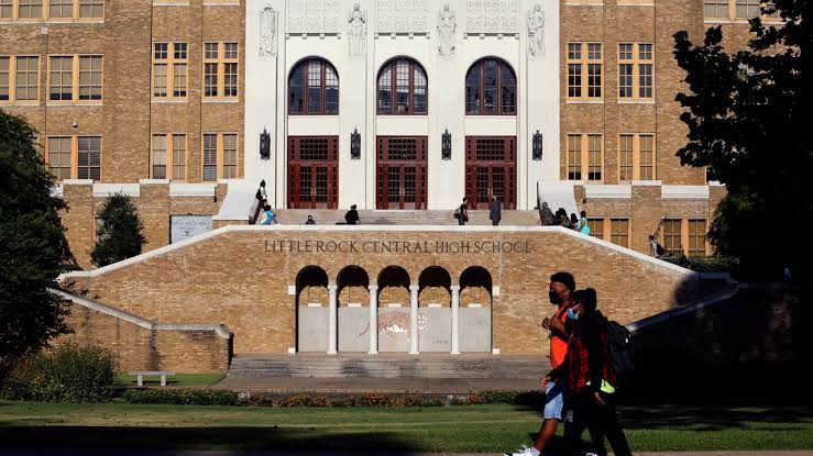Restorative Justice' Brings Violent Schools - WSJ