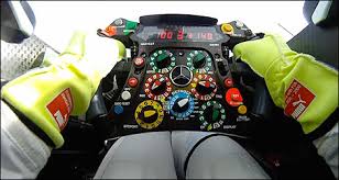 F1 La Nouvelle Mercedes W03 En Action Video Auto123 Com