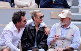 Laeticia Hallyday quitte Los Angeles : changement de vie en urgence, le  temps presse - Closer