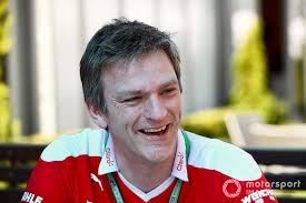 Allison: "Hamilton, Ferrari'nin yıldız olduğunu kabul etmek zorunda"