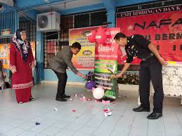 Minggu kempen anti rokok dan dadah. Guru Kaunseling Nurhaiza Che Mat Gimik Dan Buku Program Pelancaran Minggu Ppda 2019