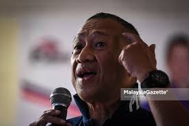 Ceramah kh zainuddin mz yang menjelaskan teladan yang baik adalah rosulullah shalallahu alaihi wasalam serta fenomena. Semoga Cepat Sembuh Nazri Aziz Najib