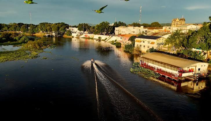 Rio Paraguai renasce: Cheia hist&oacute;rica em 2025 transforma C&aacute;ceres e revive o esplendor do Pantanal - PORTAL MATO GROSSO