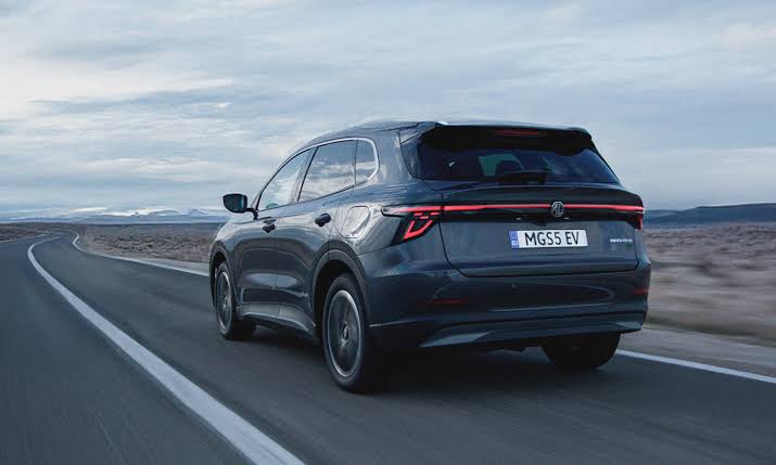 Der neue MG S5 EV: Elektrisches Fahrerlebnis der nächsten Generation -  Autohaus Öllinger