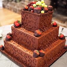 Birthday Cake With Chocolate Covered Strawberries On Top Chocolate Covered Strawberry Cake Chocolate Grooms Cake Chocolate Covered Strawberry Cake Chocolate Wedding Cake