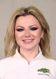 Kendra Kelly's Instagram, Twitter & Facebook