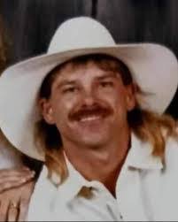 Billy Swinney's Instagram, Twitter & Facebook