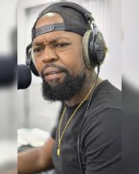 Ukiamka kitu ya kwanza kufanya ni nini? comments ziwe fupi fupi..