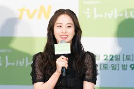 Some considered her to be the top cf star, but not a serious actress. Actress Kim Tae Hee Returns With Fantasy Comedy Drama After 5 Year Hiatus