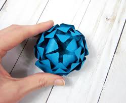 See more ideas about paper flowers, diy flowers, flower crafts. Giant Paper Flower Center Variations I Am Writing On Giant Flower Center Variations Toda Giant Paper Flowers Giant Paper Flowers Diy Paper Flowers