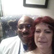 Lynn Mosher's Instagram, Twitter & Facebook