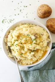 Made without any butter, this side dish provides the smooth and creamy texture of classic mashed potatoes with a pinch of a spice. Mashed Potatoes In Spanish Parmesan Parsnip Mashed Potatoes Life S Ambrosia