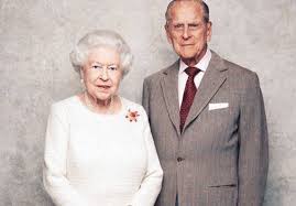 Incluindo o presidente dos estados unidos john f. Rainha Elizabeth E Philip Serao Uns Dos Primeiros A Receber Vacina