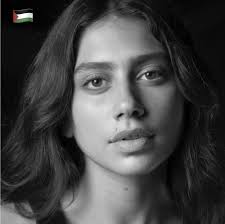 Introducing Akula's Staff Writer: Salma Malhas