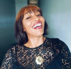 When women reach over 40, they only need these 3 things from their man.