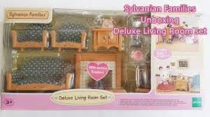 Calico critters deluxe living room includes tables, couches this furniture toy set even comes with a telephone to make calls to other animals! Sylvanian Families Deluxe Linving Room Set Unboxing Review Calico Critters Dollhouse Youtube