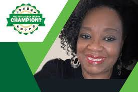 Sheila Dillard's Instagram, Twitter & Facebook