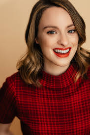 Emily Hooper's Instagram, Twitter & Facebook