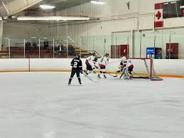 The U15A Queens played the Northwest Stars U13AA last night wining 6-1. 🥅 Abbey  Petersen 🚨 Catherine Cain Avery Wrigley Payton Harbluk Claire Whalley x2  Hayleigh Posselwhite 🍏 Makaila Racco Claire Whalley