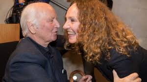 Feb 04, 2021 · også camilla stoltenberg påpeker at et bevis for at du har mottatt full vaksinasjon foreløpig ikke gir noen fordeler, men at dette er noe som vurderes. Lars Lillo Stenberg Fant Ikke Svaret Pa Gaten Nini Stoltenberg Rbnett No Nyheter Sport Kultur Og Okonomi