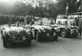 Lm 1955 The Factory Entered Triumph Tr 2 Team 28 Is The Dickson Sanderson Car Finished 14th 29 Is Richardson Hadley S Finished 15th Klassieke Auto S