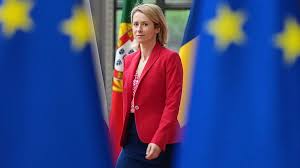 Kaja Kallas exclut l'ex-chancelier allemand Schröder comme médiateur dans les négociations sur l'Ukraine