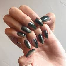 濃いめのグリーンにムラムラ 秋のstart グレムリンを観ながら 営業時間 9時半18時 最終受付16時 定休日 第二第四土曜日曜祝日 濃いめのグリーンにムラムラ 秋のstart グレムリンを観ながら 営業時間 9時半18時 最終受付16時 nails beauty